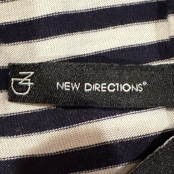 New Direction Blue & White Stripes With Shoulder Lace Front Is Shorter S… - Picture 7 of 12